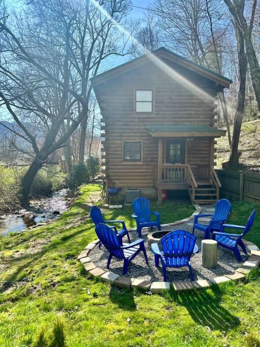 Cozy Creekside